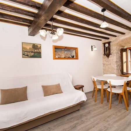 Apartment Rustika Skradin Buitenkant foto