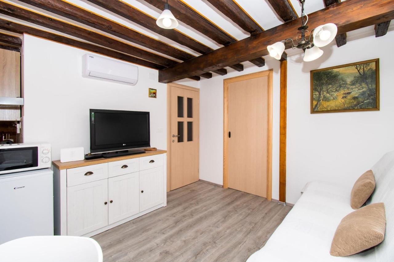 Apartment Rustika Skradin Buitenkant foto